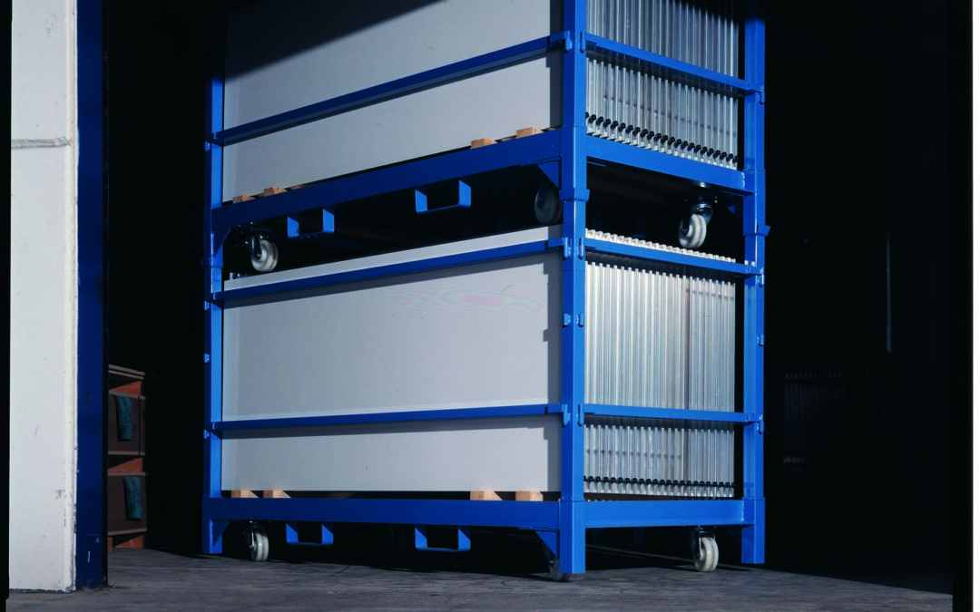 Modułowe ściany wystawiennicze – wypożyczyć czy kupić?